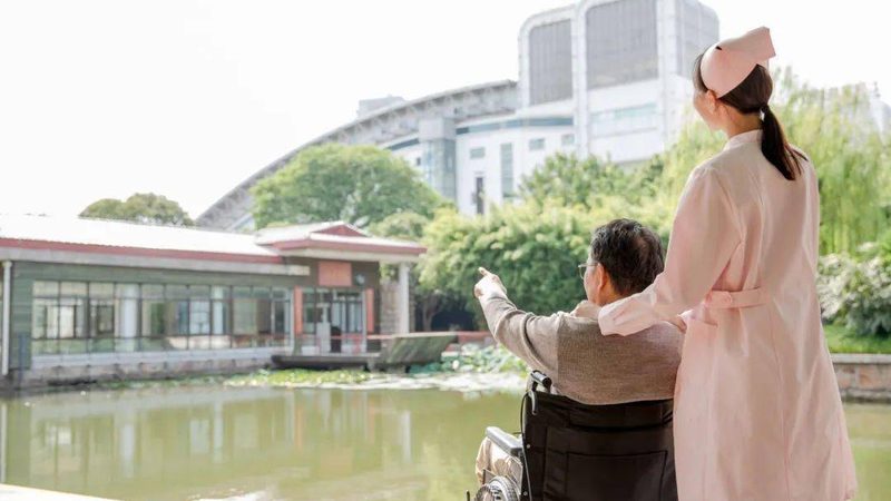 养老公寓床标准尺寸：规范背后的科学考量**
